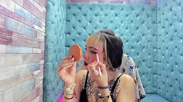 Samantha Smiith online show from 12/14/25, 04:18