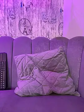 AbyThompson online show from 04/18/26, 01:37