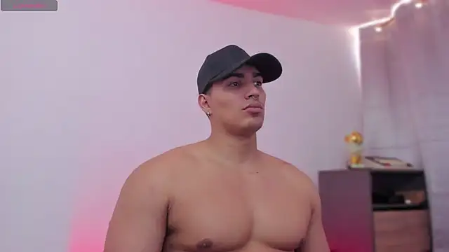 Snapshot of JamesGraay chatting on 11/21/25, 06:06 JamesGraay online show from 11/21/25, 06:06