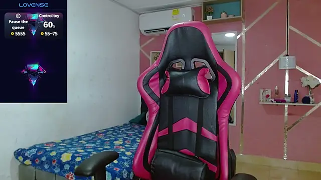 Snapshot of analus-01 chatting on 01/11/25, 09:36 analus-01 online show from 01/11/25, 09:36