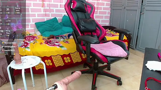 Snapshot of analus-01 chatting on 03/15/25, 09:52 analus-01 online show from 03/15/25, 09:52