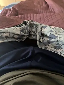 calleaaaa online show from 10/21/25, 07:53