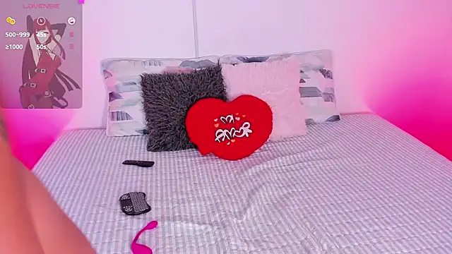 AlanaJohnson  online show from 02/24/25, 05:09