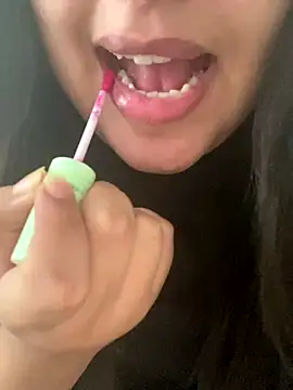 yassminsexy22 online show from 09/23/25, 03:26