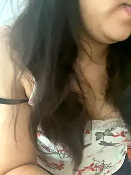 yassminsexy22 online show from 11/18/25, 12:31