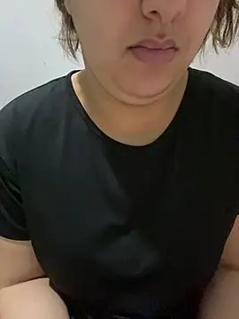 Snapshot of yassminsexy22 chatting on 03/06/26, 07:10 yassminsexy22 online show from 03/06/26, 07:10