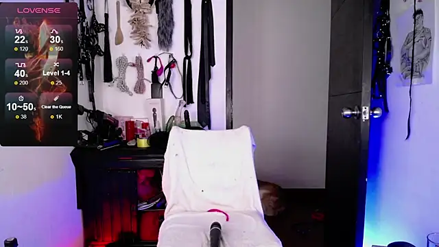 Snapshot of akinoro_ chatting on 01/18/25, 10:17 akinoro  online show from 01/18/25, 10:17