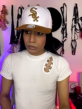 Snapshot of akinoro_ chatting on 11/16/25, 04:56 akinoro online show from 11/16/25, 04:56