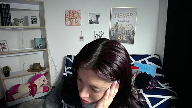 Snapshot of Sian__1 chatting on 12/19/24, 12:34 Sian 1 online show from 12/19/24, 12:34