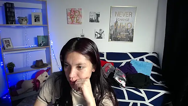 Snapshot of Sian__1 chatting on 12/24/24, 12:11 Sian 1 online show from 12/24/24, 12:11