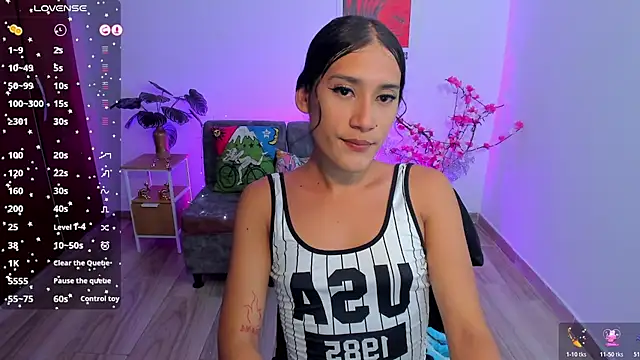 Snapshot of CamilaHarperr_ chatting on 06/28/26, 06:41 CamilaHarperr online show from 06/28/26, 06:41