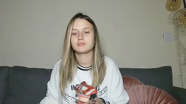 Submissive love online show from 12/16/24, 08:58