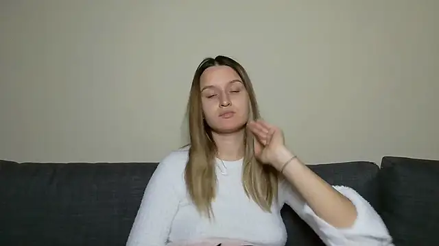 Submissive love online show from 01/06/25, 08:39