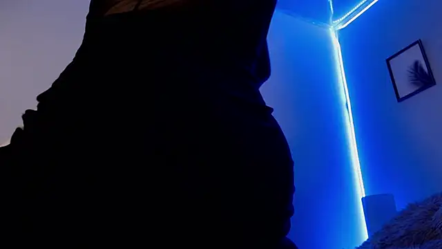 Snapshot of SophiaJoliebm chatting on 01/08/25, 06:41 SophiaJoliebm online show from 01/08/25, 06:41