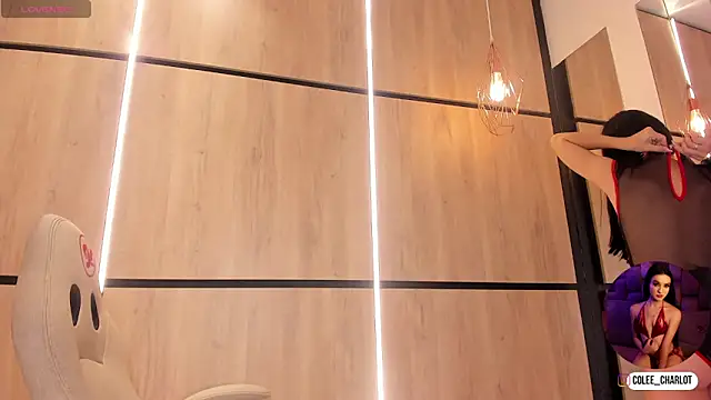 charlotte colee online show from 10/30/25, 11:33