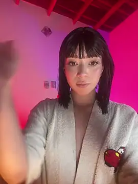 Snapshot of sweeet_peach chatting on 04/11/26, 03:44 sweeet peach online show from 04/11/26, 03:44