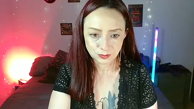 catalinamommyx online show from 11/13/25, 10:52