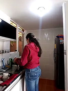 Bonny Klote online show from 03/18/25, 04:04