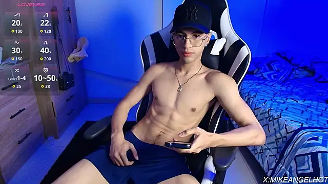 Snapshot of Angelligth chatting on 02/25/26, 03:49 Angelligth online show from 02/25/26, 03:49