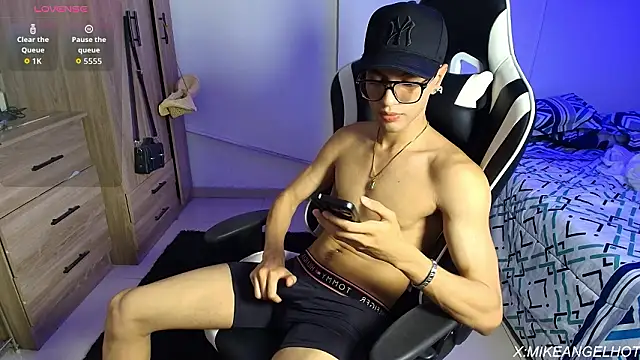 Snapshot of Angelligth chatting on 02/27/26, 03:50 Angelligth online show from 02/27/26, 03:50