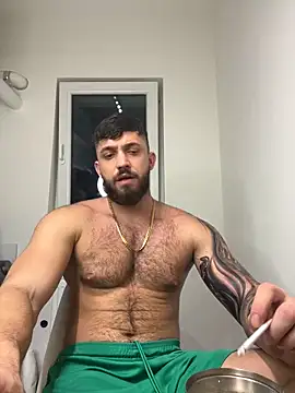 Snapshot of LoveIsBlind_ chatting on 12/19/24, 08:55 LoveIsBlind  online show from 12/19/24, 08:55