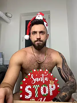 Snapshot of LoveIsBlind_ chatting on 12/26/24, 12:03 LoveIsBlind  online show from 12/26/24, 12:03