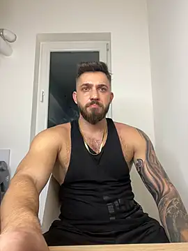 Snapshot of LoveIsBlind_ chatting on 12/27/24, 09:43 LoveIsBlind  online show from 12/27/24, 09:43