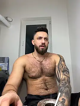 Snapshot of LoveIsBlind_ chatting on 12/30/24, 09:19 LoveIsBlind  online show from 12/30/24, 09:19