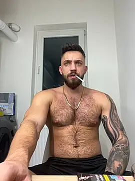 Snapshot of LoveIsBlind_ chatting on 12/31/24, 04:49 LoveIsBlind  online show from 12/31/24, 04:49