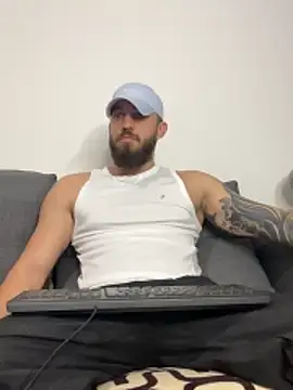 Snapshot of LoveIsBlind_ chatting on 10/30/25, 07:47 LoveIsBlind  online show from 10/30/25, 07:47