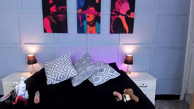 Snapshot of Elizabeth_Santos chatting on 01/27/25, 08:28 Elizabeth Santos online show from 01/27/25, 08:28