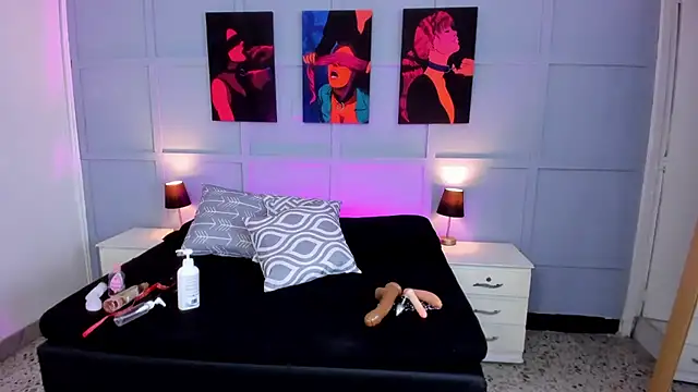 Snapshot of Elizabeth_Santos chatting on 02/03/25, 11:05 Elizabeth Santos online show from 02/03/25, 11:05