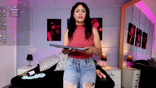 Snapshot of Elizabeth_Santos chatting on 11/27/25, 04:36 Elizabeth Santos online show from 11/27/25, 04:36