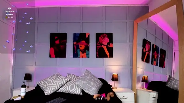 Snapshot of Elizabeth_Santos chatting on 11/28/25, 07:22 Elizabeth Santos online show from 11/28/25, 07:22