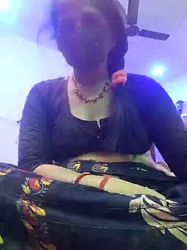 Snapshot of Hot_priya2 chatting on 12/11/24, 02:22 Hot priya2 online show from 12/11/24, 02:22