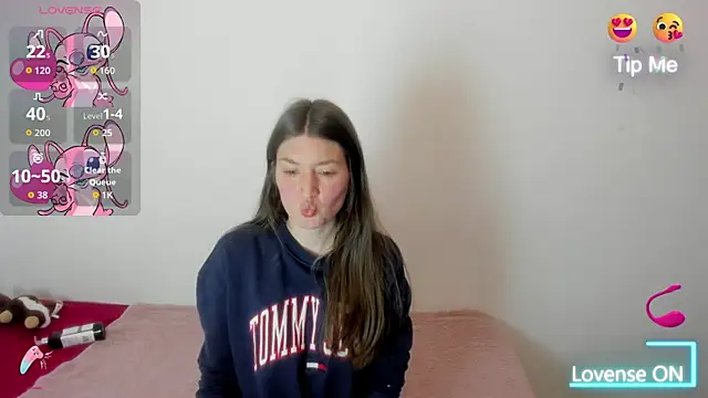 Snapshot of Tesa_cute chatting on 10/03/25, 03:03 Tesa cute online show from 10/03/25, 03:03