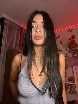 Snapshot of lina_pink chatting on 12/18/24, 03:15 lina pink online show from 12/18/24, 03:15