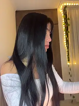 lina pink online show from 02/08/26, 04:16