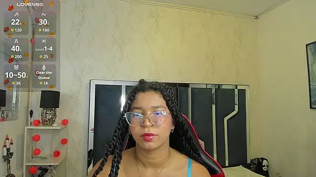 Snapshot of MilaHall_ chatting on 11/06/25, 04:02 MilaHall online show from 11/06/25, 04:02