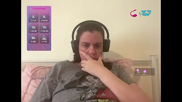 Snapshot of Jess4you0818 chatting on 12/27/24, 05:05 Jess4you0818 online show from 12/27/24, 05:05