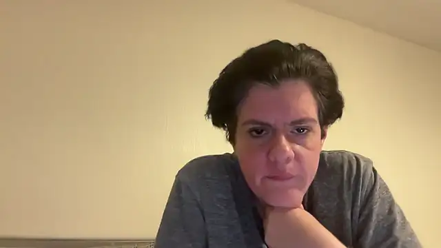 Snapshot of Jess4you0818 chatting on 04/04/26, 02:21 Jess4you0818 online show from 04/04/26, 02:21