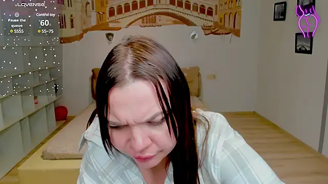 AnitaMays online show from 01/31/25, 03:44