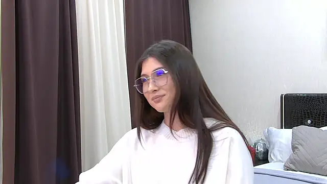 Snapshot of MonicaThompson chatting on 01/16/25, 02:41 MonicaThompson online show from 01/16/25, 02:41