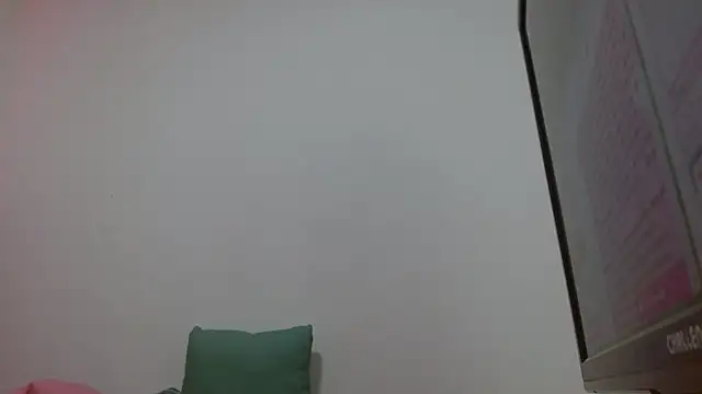 Snapshot of DAFNNEE_ROSS chatting on 01/25/25, 12:16 DAFNNEE ROSS online show from 01/25/25, 12:16