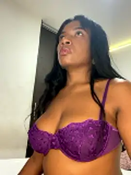 Snapshot of KriisvanyLeroy chatting on 01/09/26, 03:42 KriisvanyLeroy online show from 01/09/26, 03:42