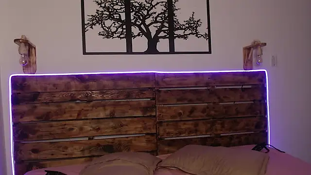 miaa saenz1 online show from 01/11/25, 03:34