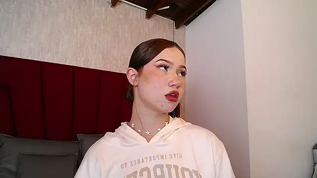 Roxie-Summers11 online show from 01/05/25, 12:31