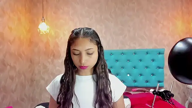 Snapshot of MadelineDoll chatting on 03/08/26, 05:11 MadelineDoll online show from 03/08/26, 05:11