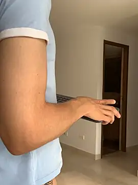 Julifoxx online show from 12/16/24, 08:16