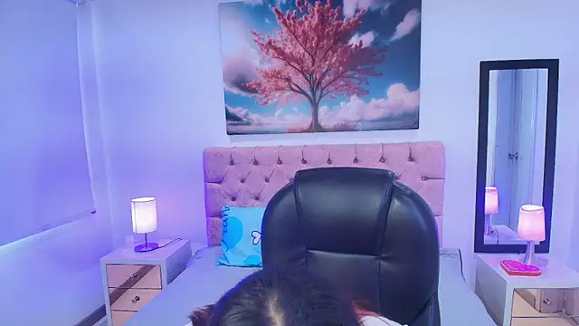 Emma monserrat online show from 01/10/26, 07:37